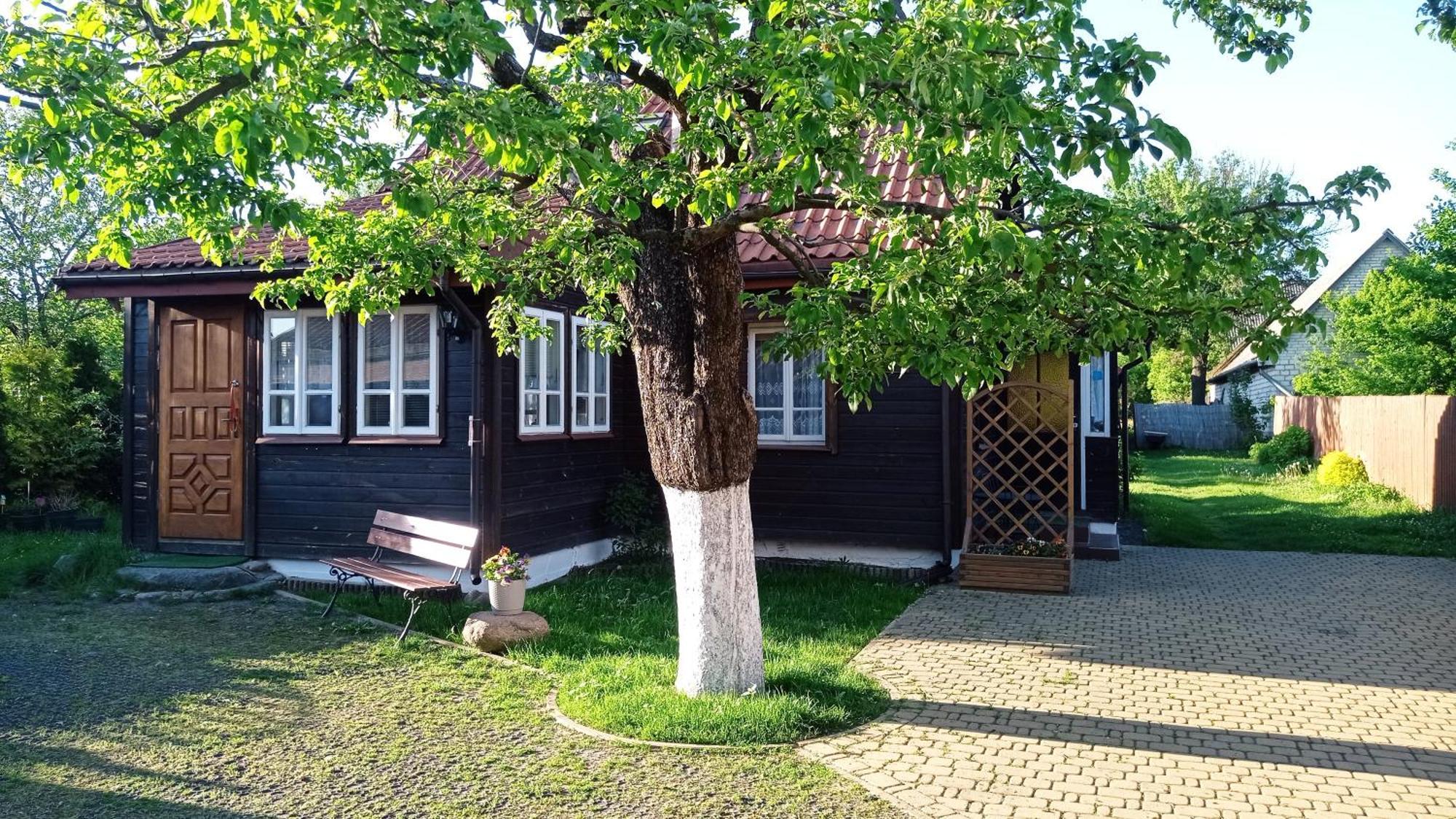 Domek Zapiecek Białowieża Buitenkant foto