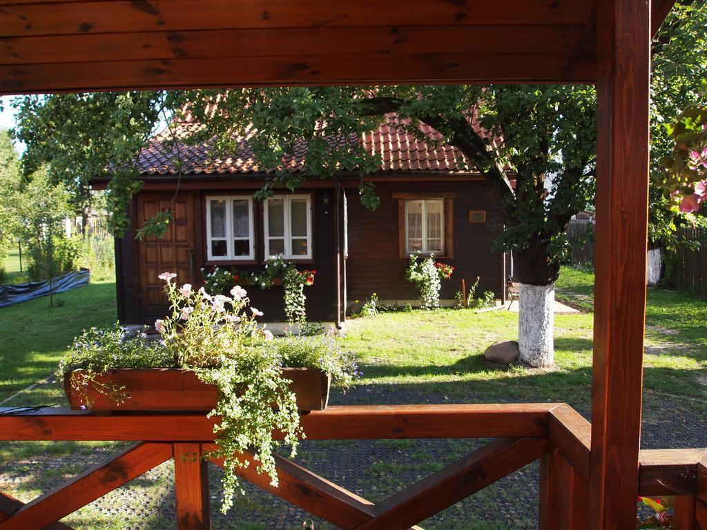 Domek Zapiecek Białowieża Buitenkant foto